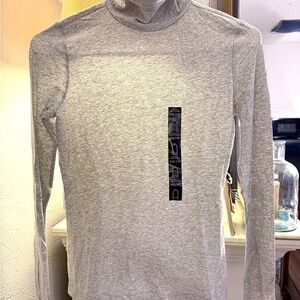 🩶NWT/ Banana Republic Light Gray Timeless Tee Turtleneck